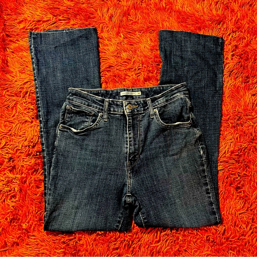 Levi's Women's 725 High Rise Bootcut Jeans Size 30 Denim Med Wash Short